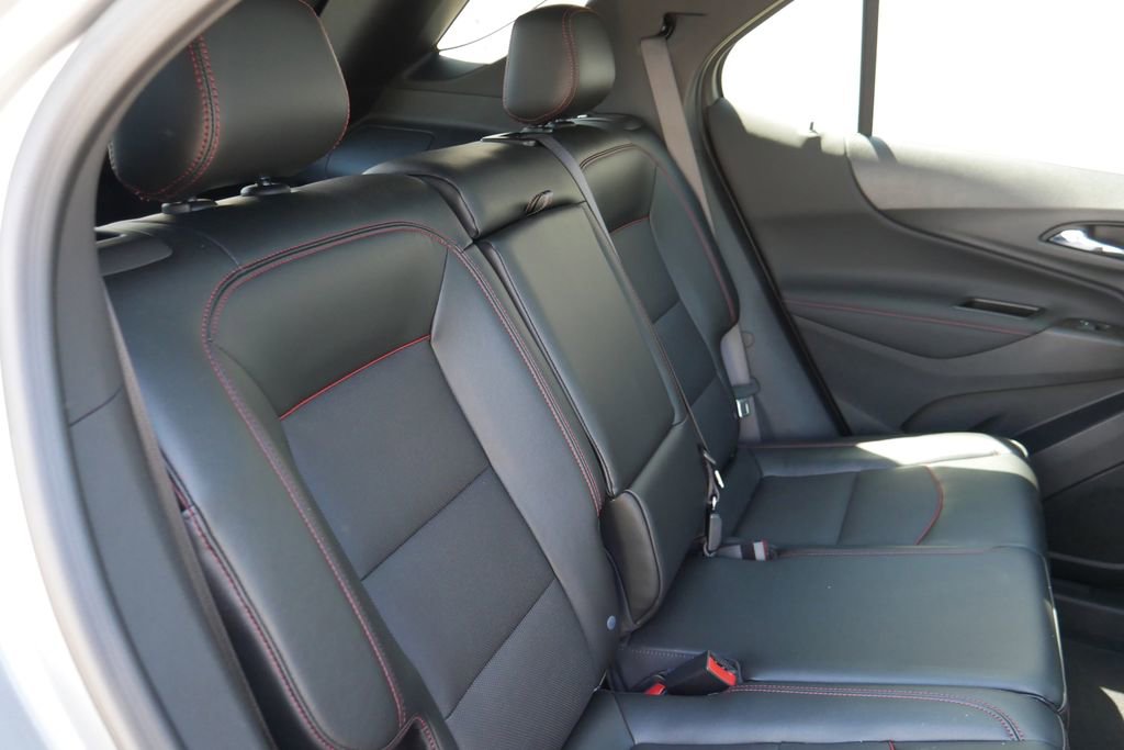 Used 2023 Chevrolet Equinox RS w/ RS Leather Package FWD image 25