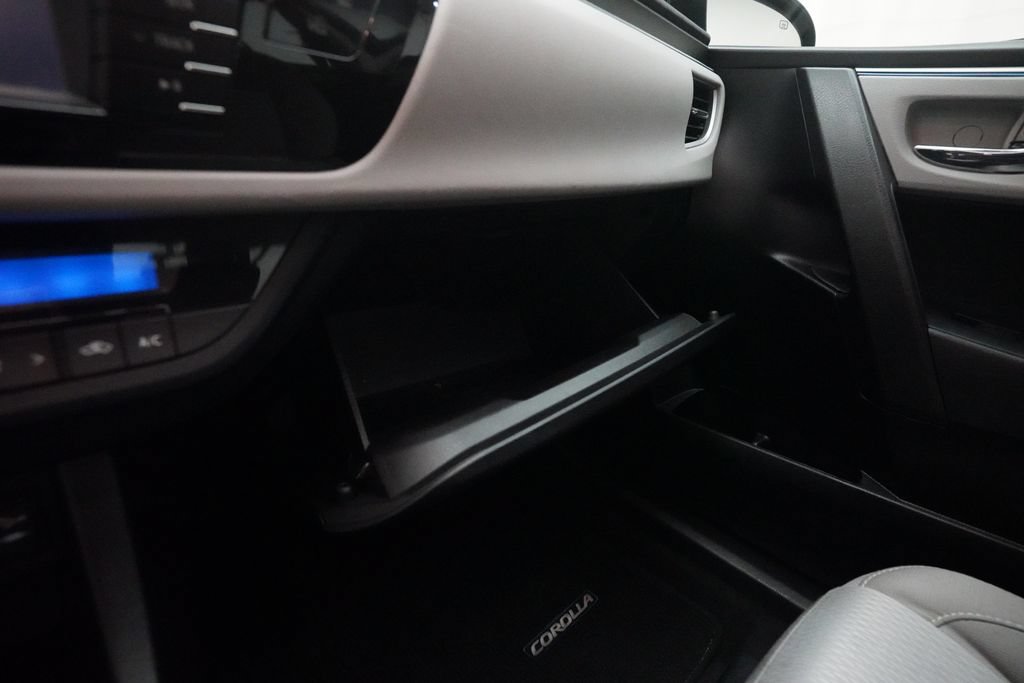 Used 2016 Toyota Corolla LE FWD image 30