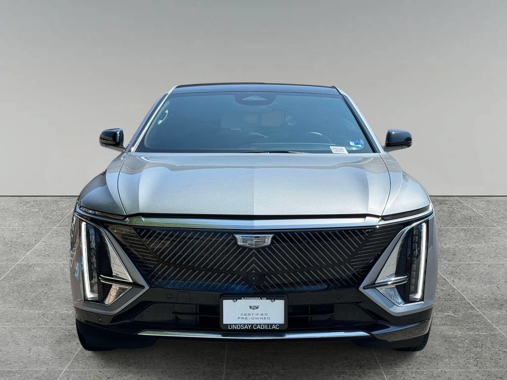 Used 2024 Cadillac Lyriq Luxury AWD/4WD image 8