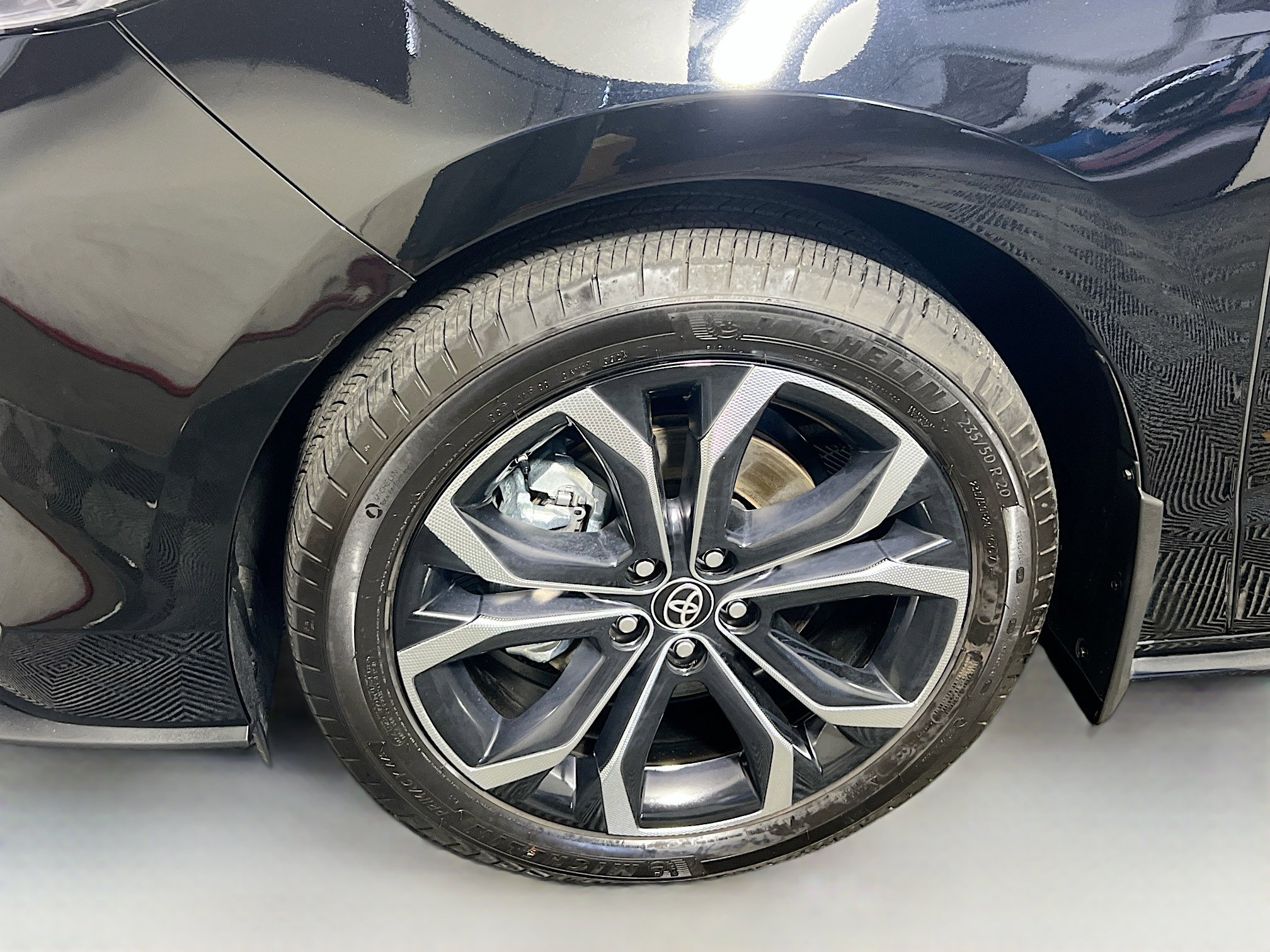 Used 2025 Toyota Sienna Platinum image 13