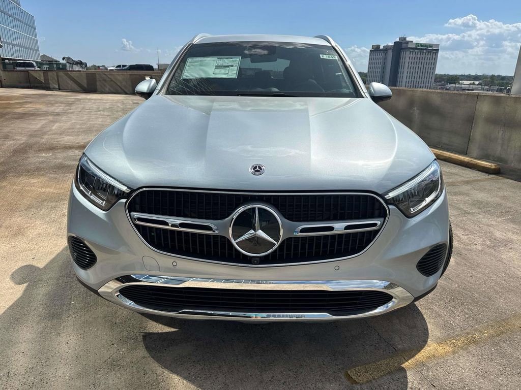New 2026 Mercedes-Benz GLC 300 image 2