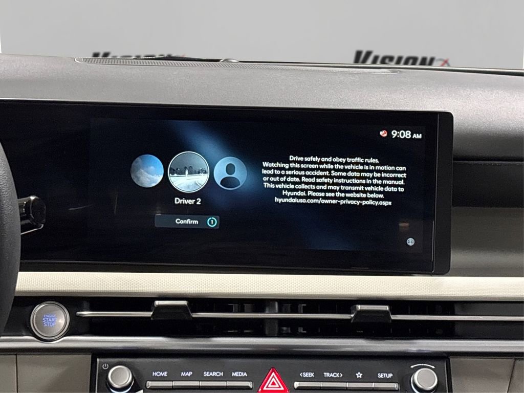 Certified 2025 Hyundai Tucson SE image 19