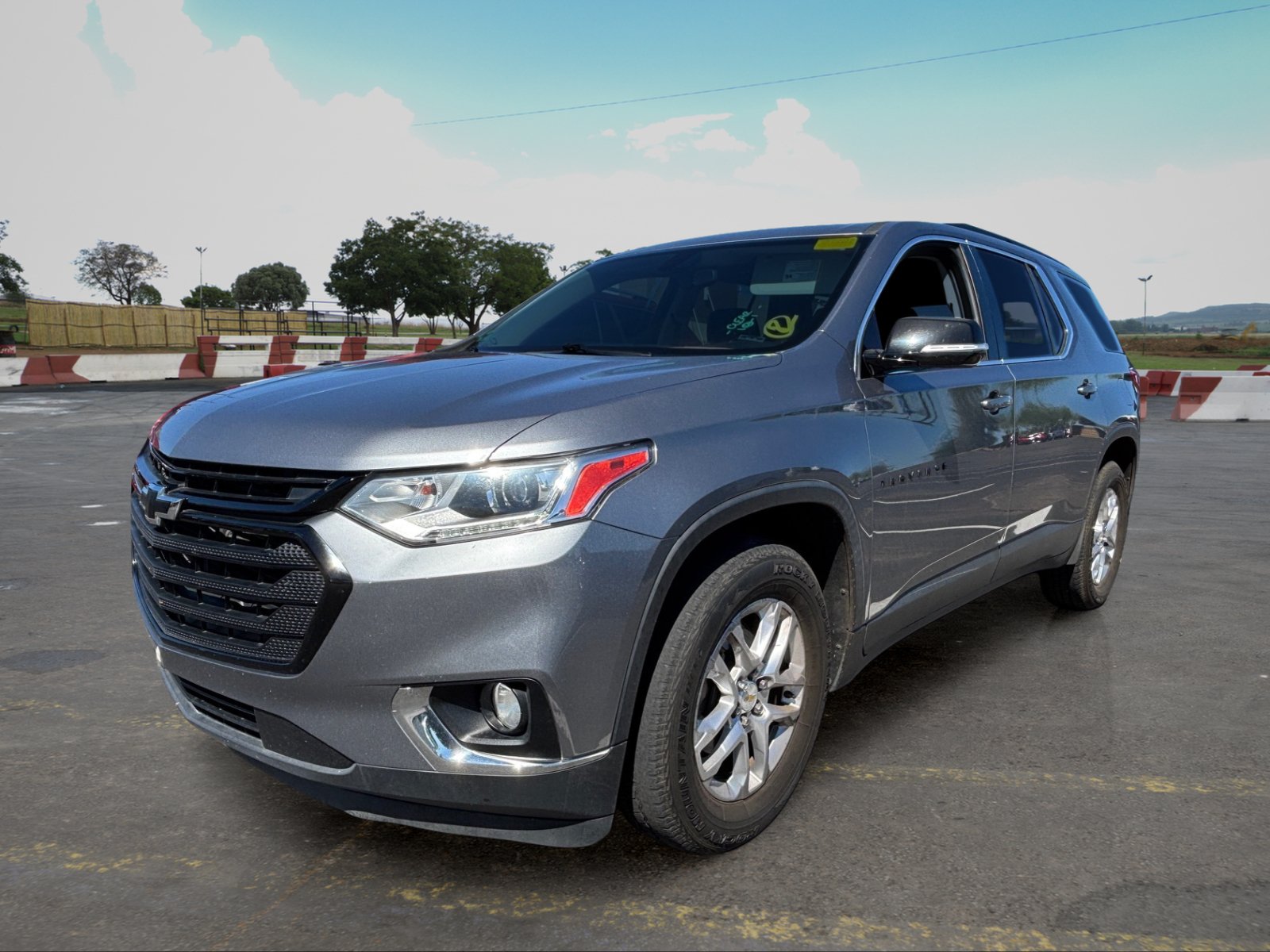 Used 2019 Chevrolet Traverse LT FWD image 5