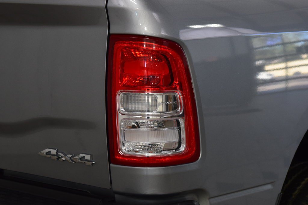 Used 2024 RAM 2500 Tradesman w/ Chrome Appearance Group AWD/4WD image 18