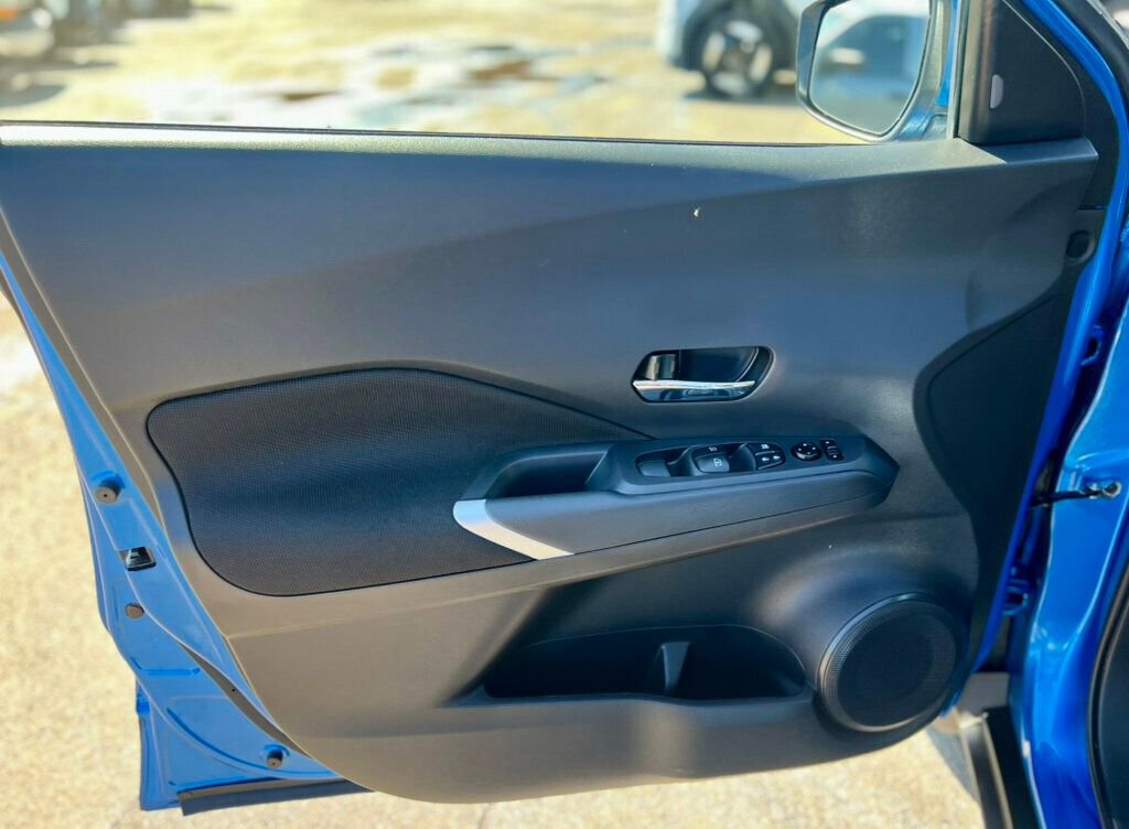 Used 2024 Nissan Kicks SV image 15