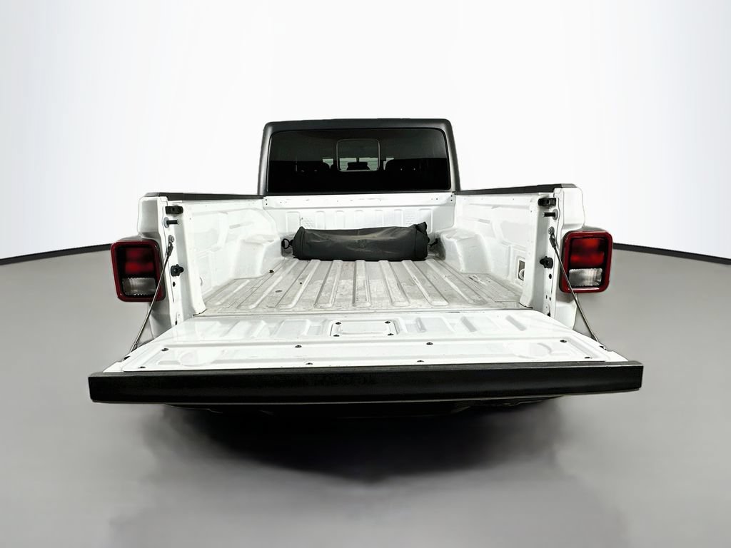 Used 2023 Jeep Gladiator Overland AWD/4WD image 36