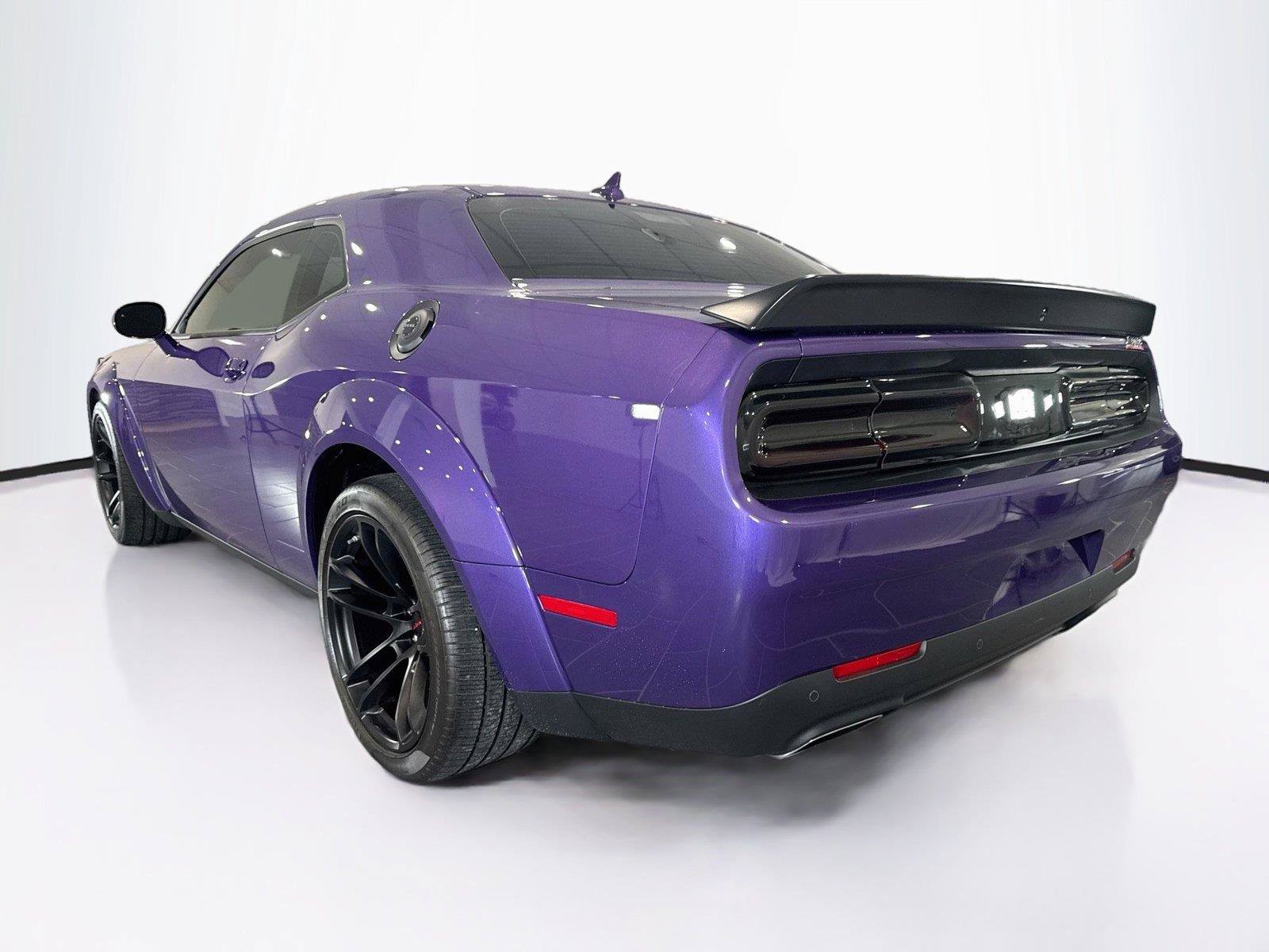 Used 2023 Dodge Challenger R/T Scat Pack RWD image 3