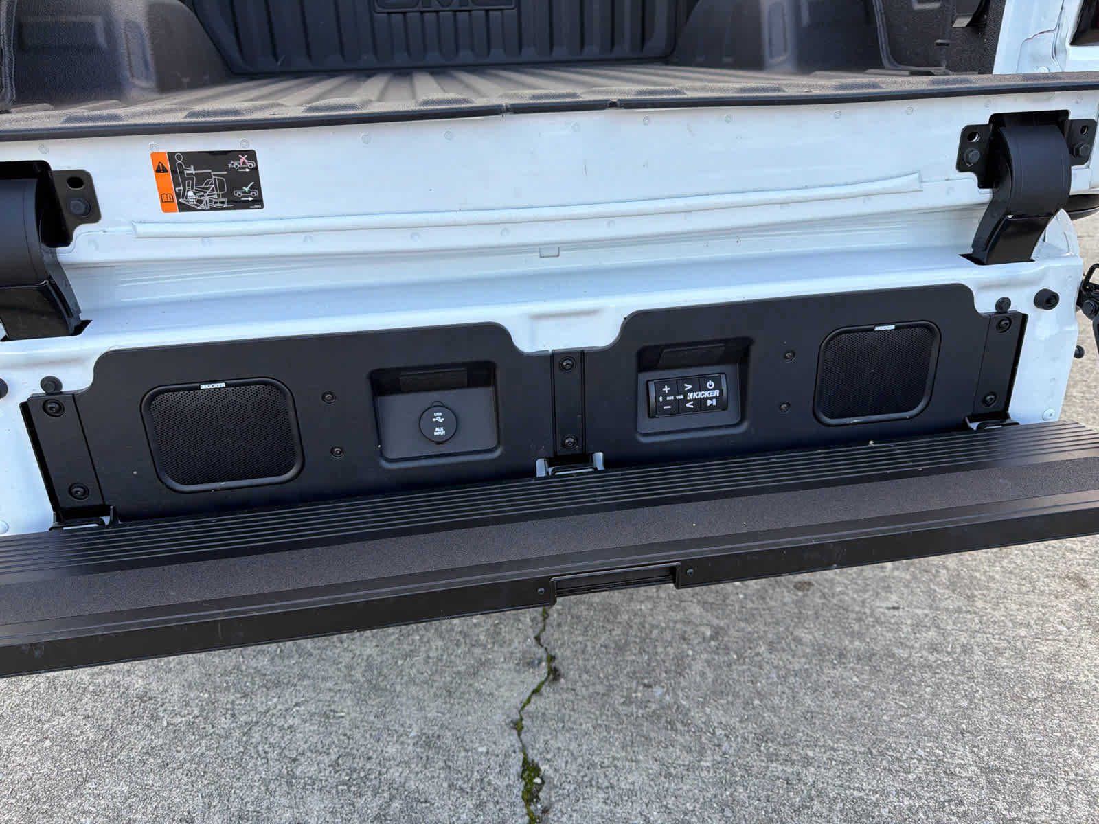 Used 2025 GMC Sierra 1500 AT4X image 11