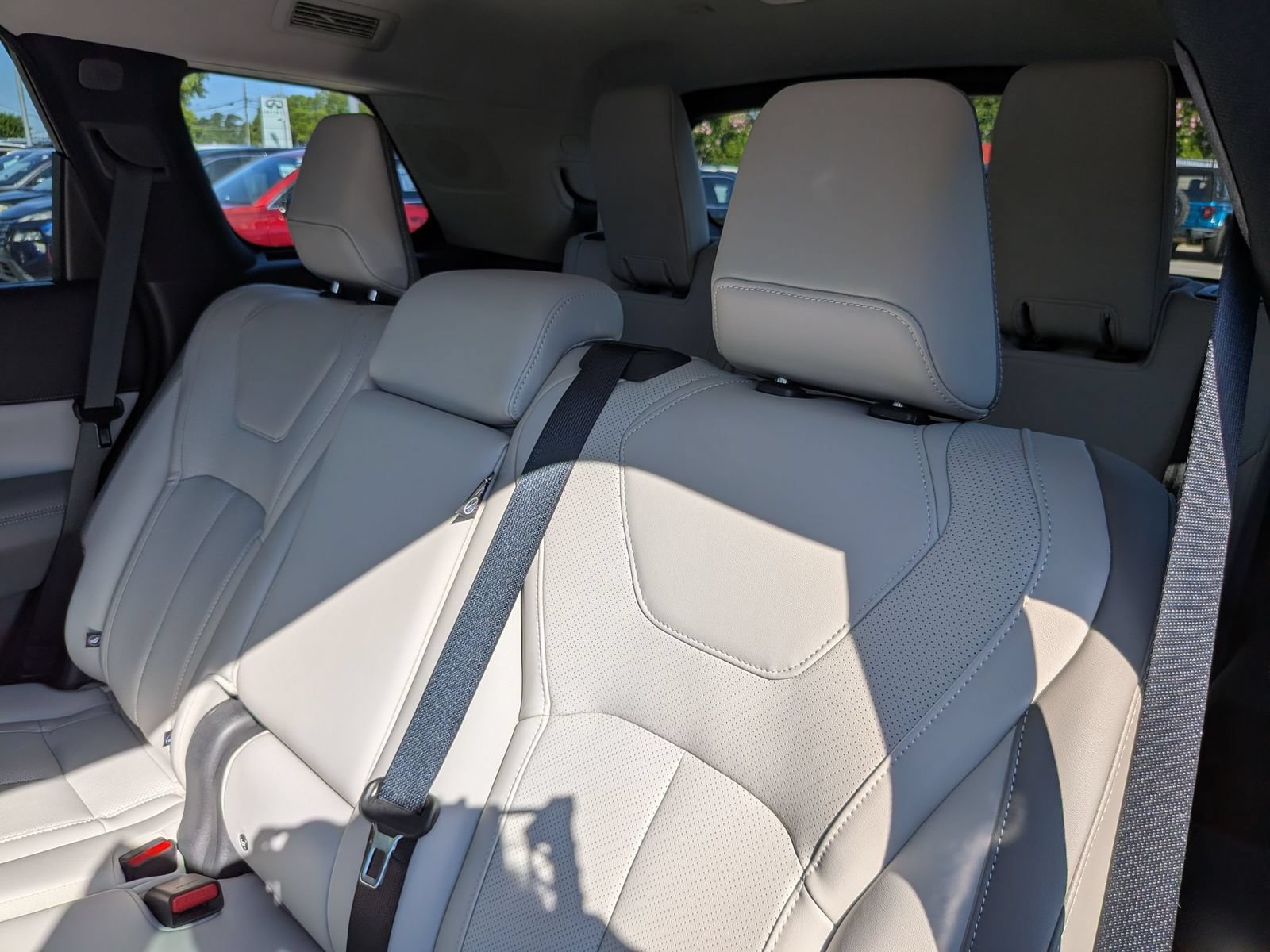 Used 2026 INFINITI QX60 Luxe w/ Cargo Package AWD/4WD image 31