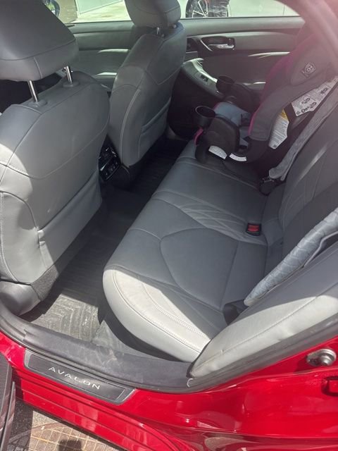 Used 2021 Toyota Avalon Limited w/ Advanced Safety Package FWD image 8