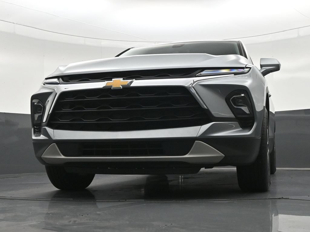 Used 2024 Chevrolet Blazer LT FWD image 30