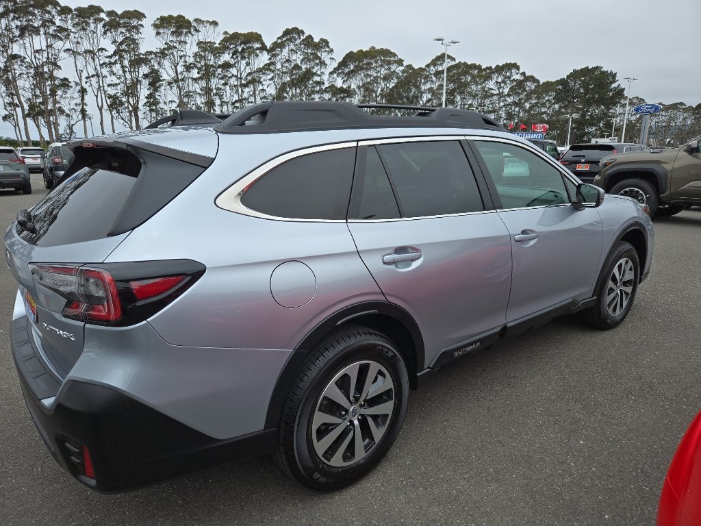 Used 2022 Subaru Outback Premium w/ Popular Package #1 AWD/4WD image 10