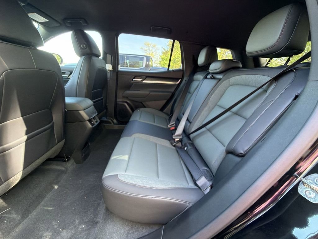New 2026 GMC Terrain AT4 AWD/4WD image 24