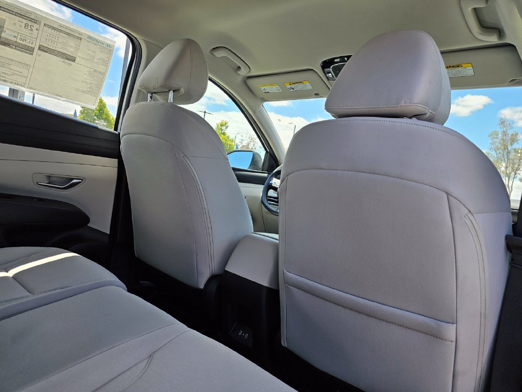 New 2026 Hyundai Tucson SE FWD image 17