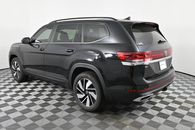 New 2026 Volkswagen Atlas SE image 7