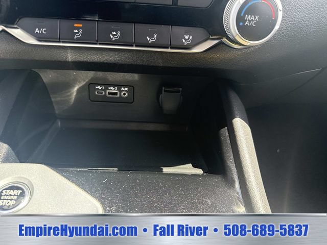 Used 2024 Nissan Altima 2.5 SV FWD image 25