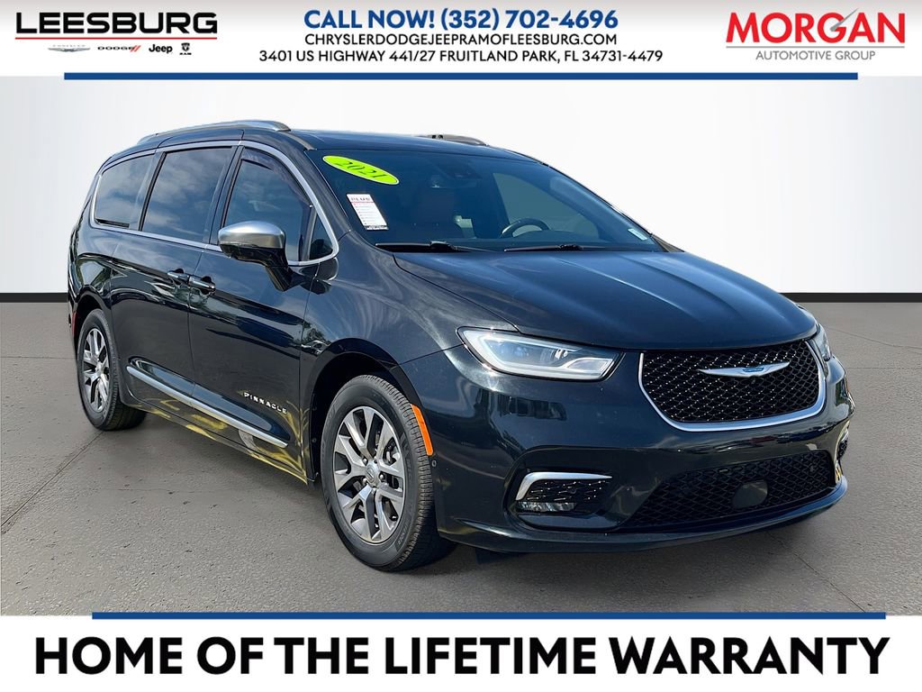 Used 2021 Chrysler Pacifica Pinnacle FWD image 1
