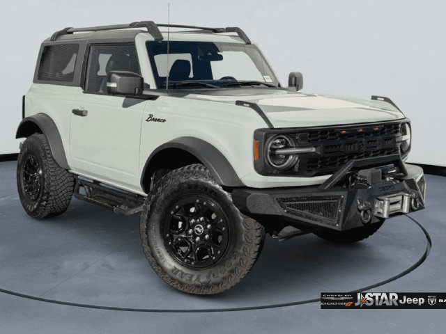 Used 2023 Ford Bronco Wildtrak AWD/4WD image 3