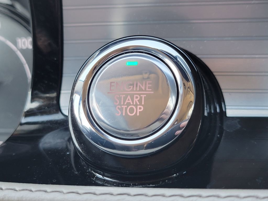 Used 2021 Lincoln Corsair FWD w/ Equipment Group 101A image 36