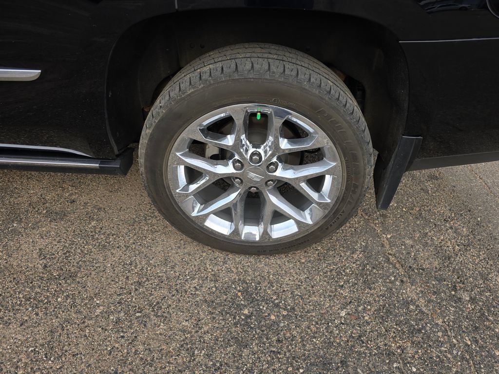 Used 2020 Cadillac Escalade Platinum AWD/4WD image 12