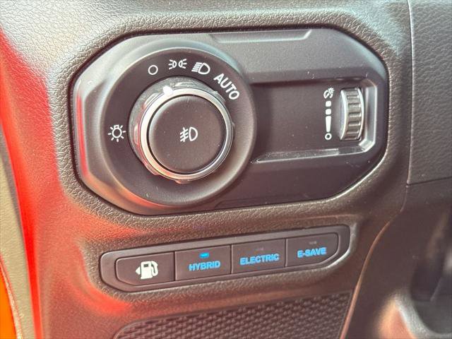 Certified 2023 Jeep Wrangler Unlimited Rubicon 4xe AWD/4WD image 22