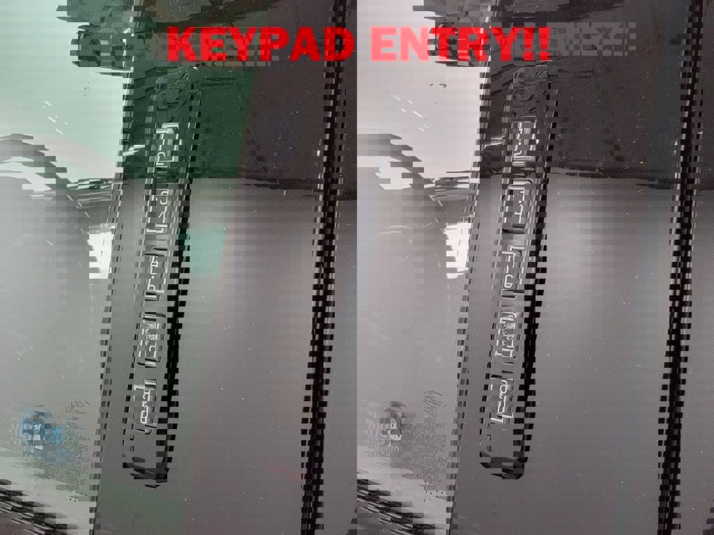 Used 2018 Ford F150 XLT w/ Equipment Group 302A Luxury image 11