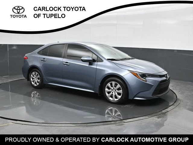 Used 2026 Toyota Corolla LE FWD image 6