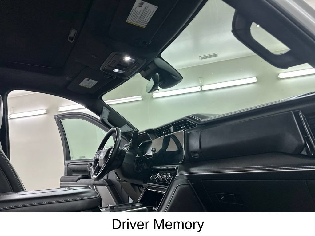 Used 2025 GMC Sierra 2500 AT4X AWD/4WD image 22