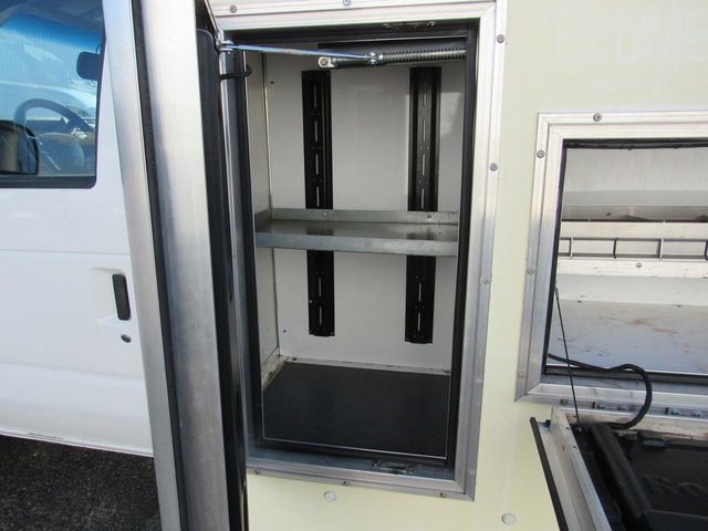 Used 2023 Ford E-350 and Econoline 350 Super Duty w/ Power Windows & Locks Group image 31