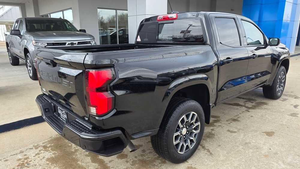 Used 2024 Chevrolet Colorado LT w/ LT Convenience Package III RWD image 6