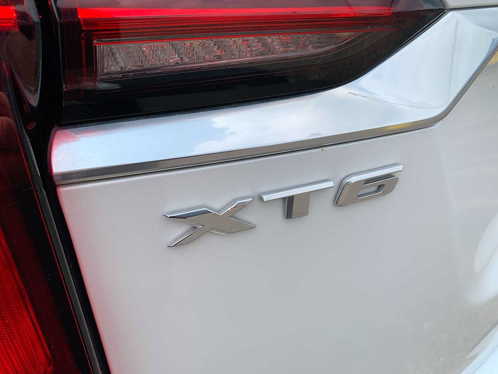 Certified 2024 Cadillac XT6 Premium Luxury w/ Technology Package AWD/4WD image 32
