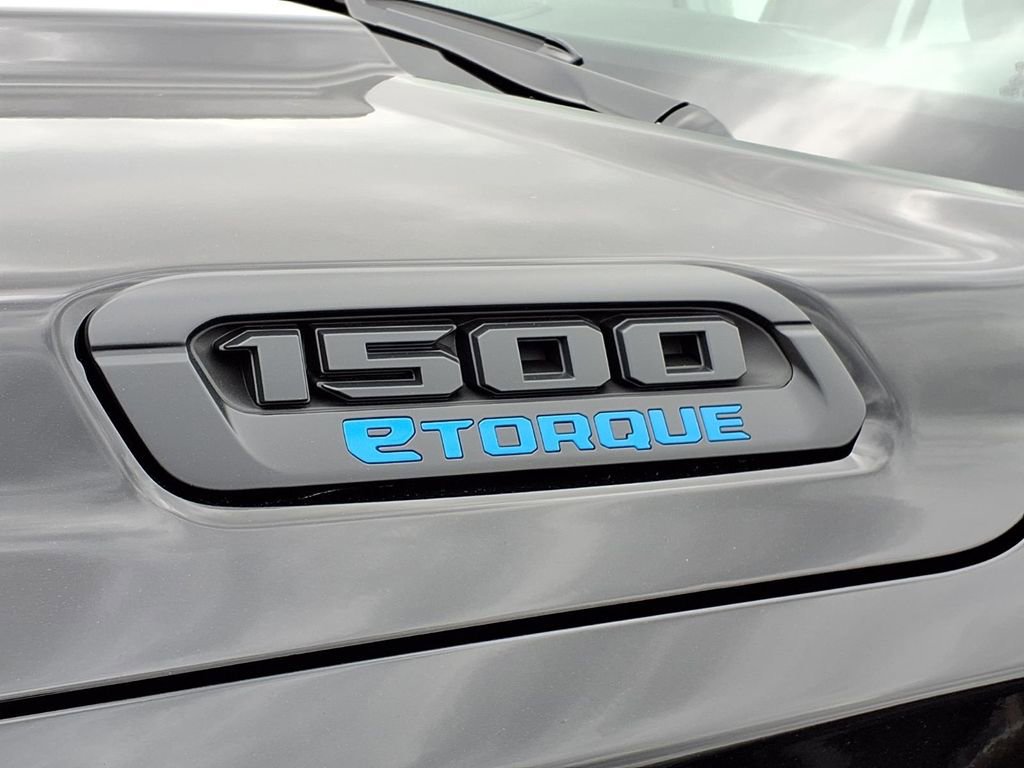 New 2026 RAM 1500 4x4 Crew Cab image 35