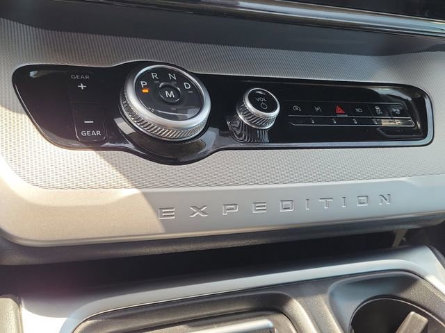 Certified 2025 Ford Expedition Active RWD image 11
