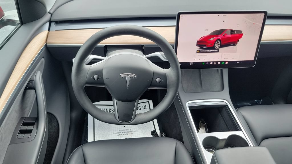 Used 2024 Tesla Model Y Long Range AWD/4WD image 11