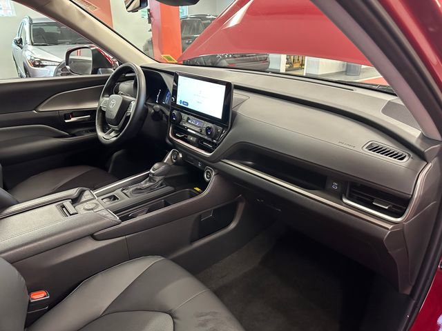 Certified 2026 Toyota Grand Highlander XLE image 17