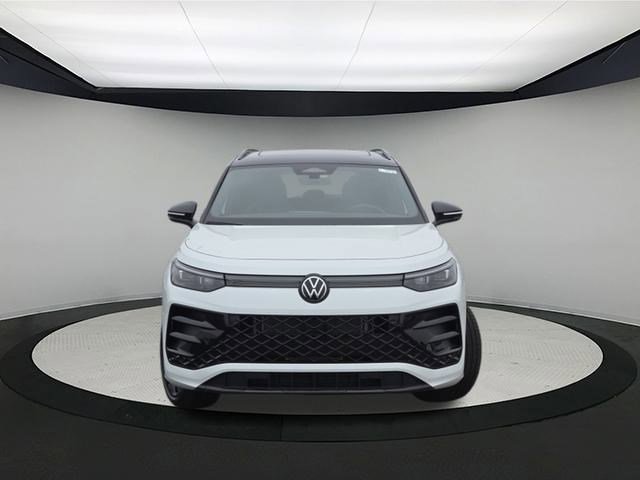 New 2026 Volkswagen Tiguan SE R-Line image 2