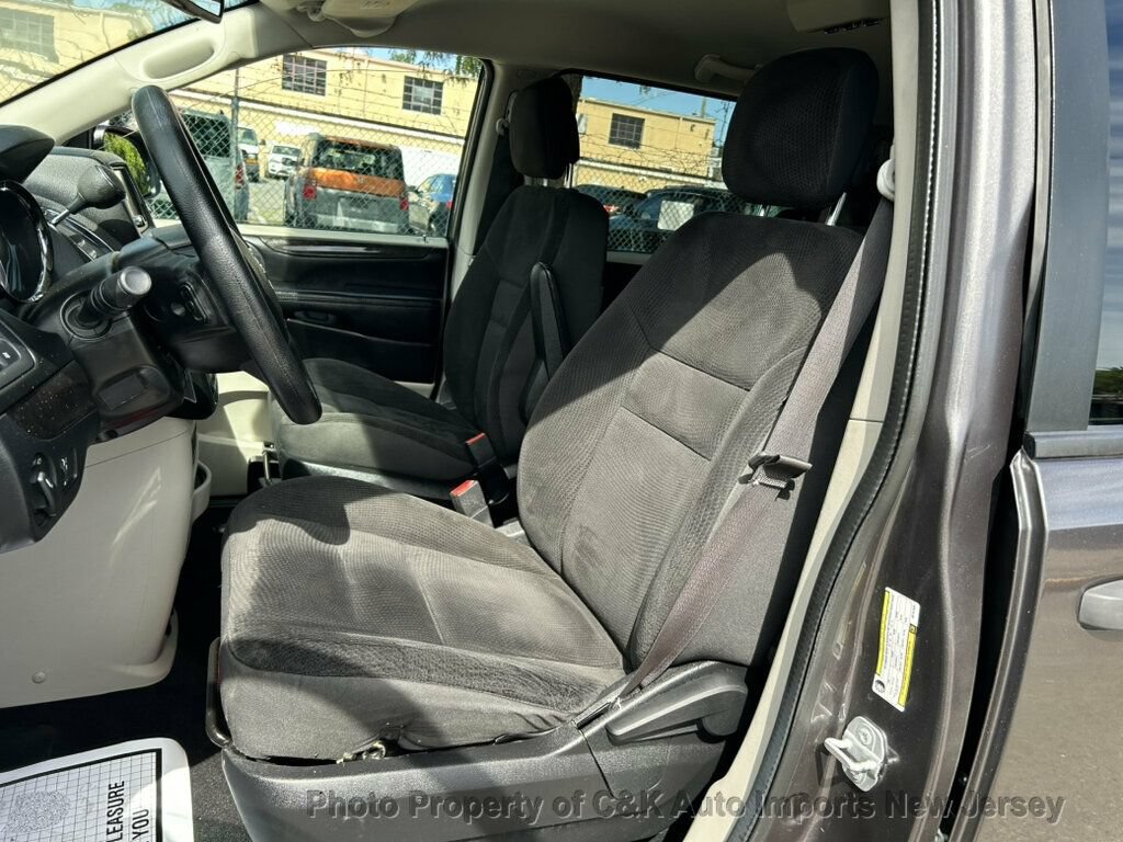 Used 2019 Dodge Grand Caravan SE w/ UConnect Hands-Free Group FWD image 20