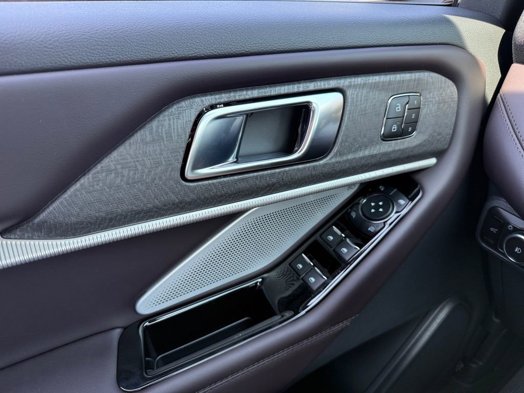 New 2026 Ford Explorer Platinum image 18