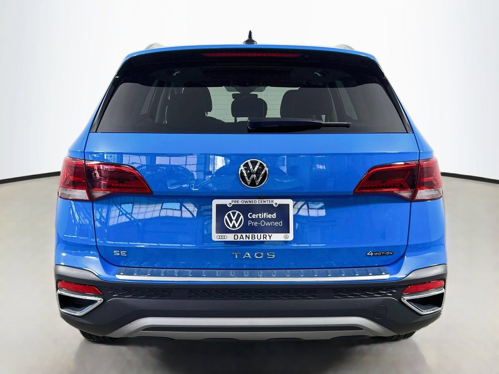 Certified 2023 Volkswagen Taos SE w/ Panoramic Sunroof Package AWD/4WD image 10