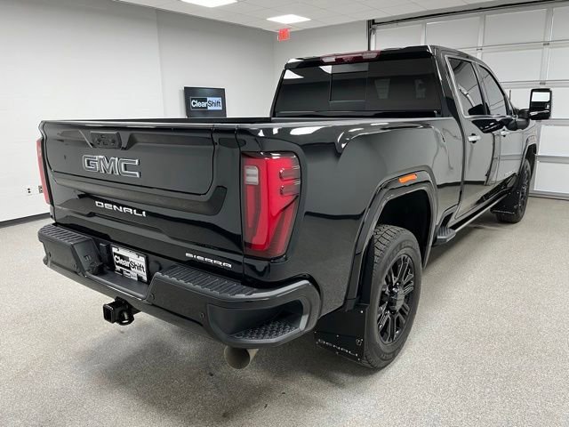 Used 2024 GMC Sierra 3500 Denali Ultimate AWD/4WD image 10