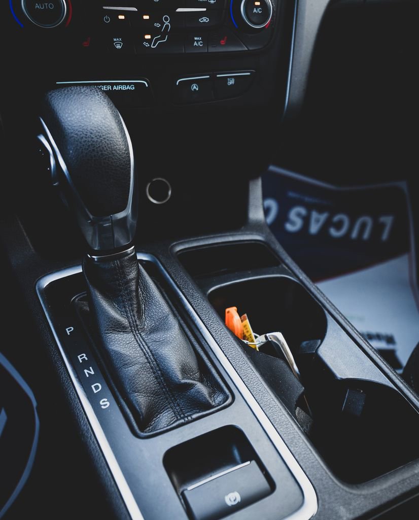 Used 2019 Ford Escape SE image 13