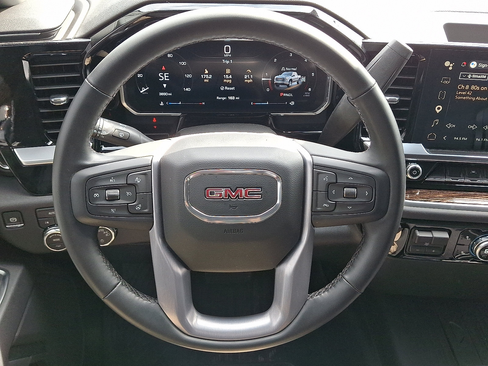 Used 2026 GMC Sierra 1500 SLE AWD/4WD image 19