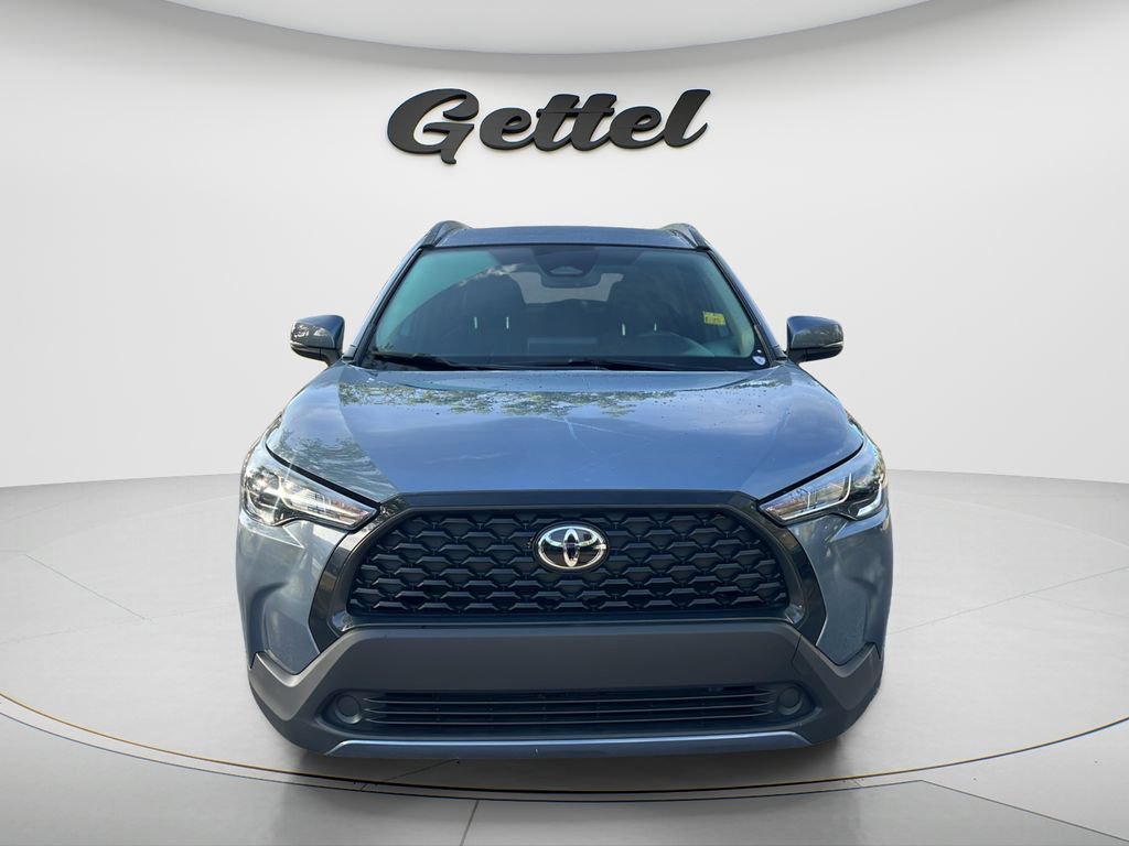 Certified 2024 Toyota Corolla Cross LE FWD image 2