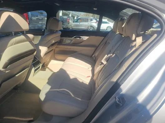 Used 2019 BMW 740i 740i Sedan 4D w/ Executive Package image 18