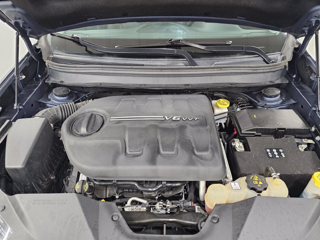 Used 2020 Jeep Cherokee Limited AWD/4WD image 9