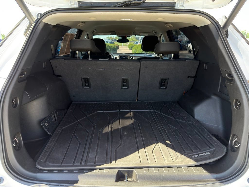 Used 2020 Chevrolet Equinox LT FWD image 31