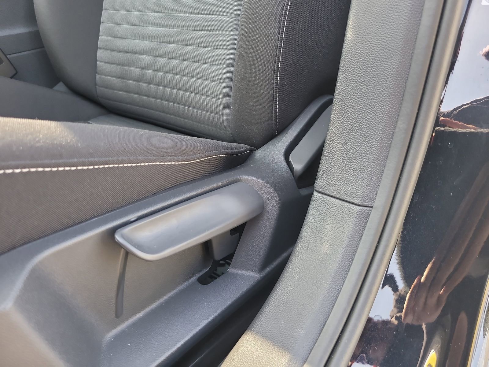 Certified 2025 Volkswagen Jetta S image 18