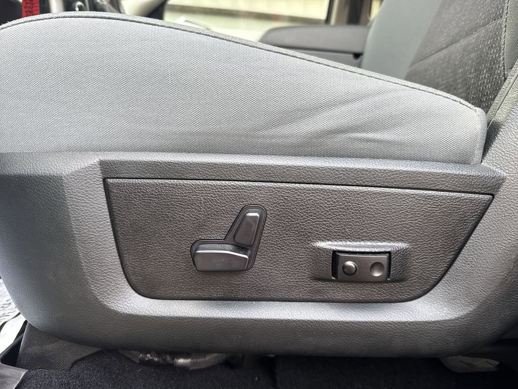 Used 2018 RAM 2500 Big Horn w/ Harvest Edition image 26