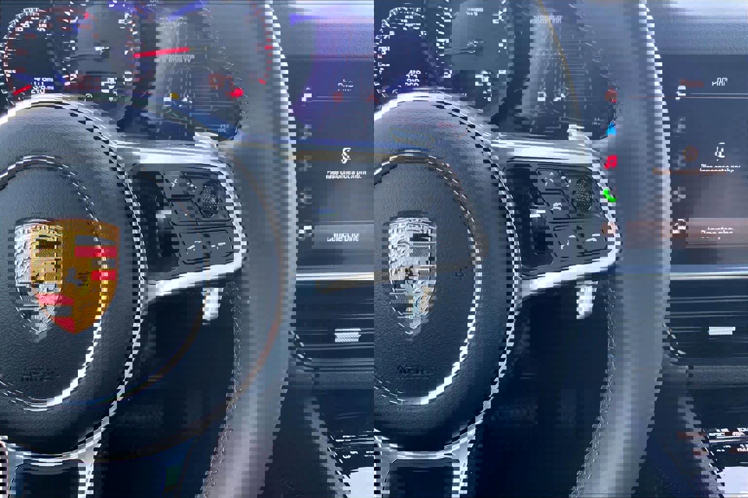 Certified 2022 Porsche Cayenne Platinum Edition image 46