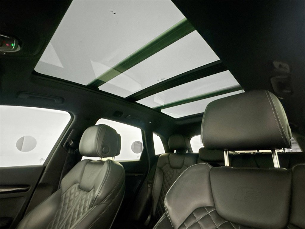 Used 2024 Audi SQ5 Premium Plus image 21